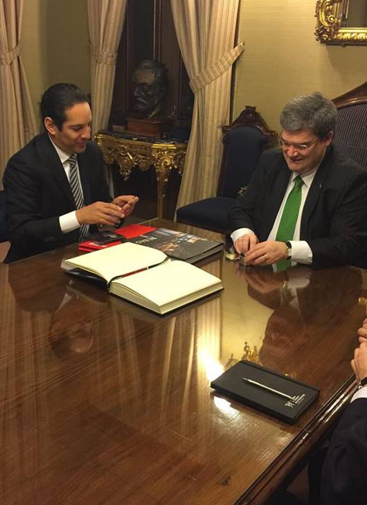 Gestiona gobernador inversión aeronáutica