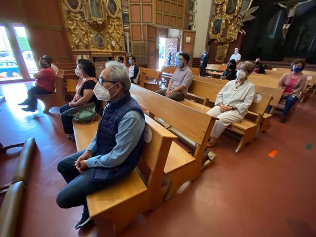 Luego de 3 meses, regresan fieles a los templos de Querétaro 