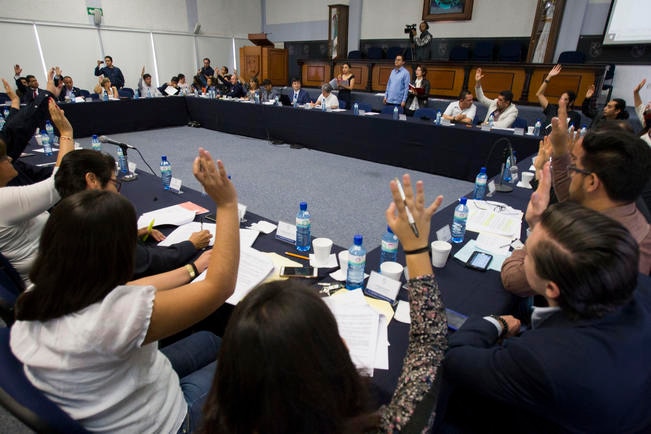 Entre los lineamientos aprobados destaca que los aspirantes sólo podrán hacer proselitismo dentro de las instalaciones de la Universidad (DEMIAN CHAVEZ. EL UNIVERSAL)