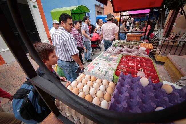 Hay un compromiso para impulsar que más mipymes locales cumplan con los estándares de calidad requeridos por las grandes compañías del mercado (ARCHIVO. EL UNIVERSAL)