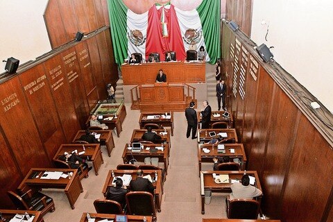 Taxistas gozarán de concesiones vitalicias