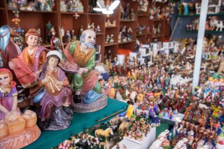De generación en generación, la venta de nacimientos perdura en Querétaro