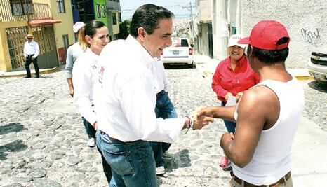 Regularizar predios, ofrece  Javier Ortega en Corregidora