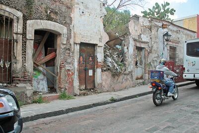 Reforzarán casonas del centro de la capital
