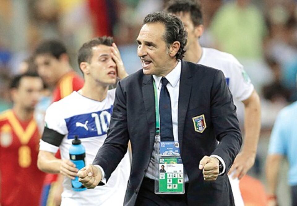 Prandelli, satisfecho de su equipo
