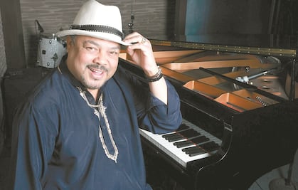 Navidad en Querétaro con Francisco Céspedes, la Sonora Dinamita y Elefante