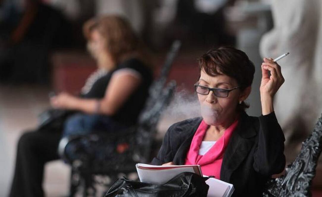 La Encodat señala que 17.6% de la población fuma tabaco actualmente, lo que corresponde a 14.9 millones de mexicanos (ARIEL OJEDA. EL UNIVERSAL)