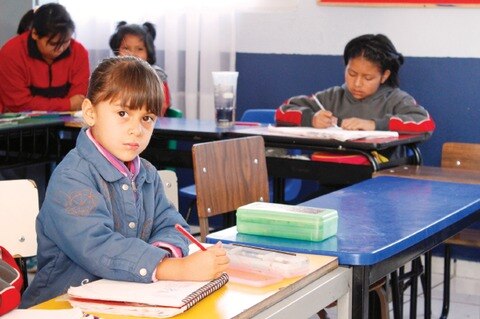 Entregan mejoras en primaria de Coyotillos