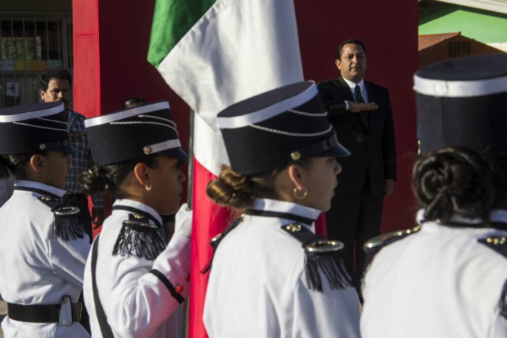 Trabajan por certeza educativa para niñez de SJR