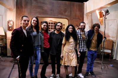 Entran a hotel de terror en web serie