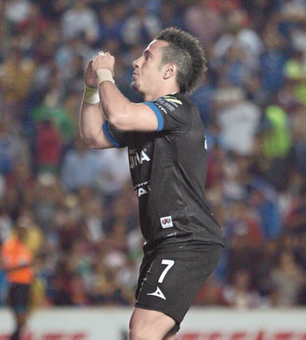 Yasser lamenta la baja de Sanvezzo en Gallos Blancos