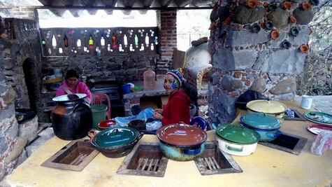 Construye UVM centro comunitario ecológico