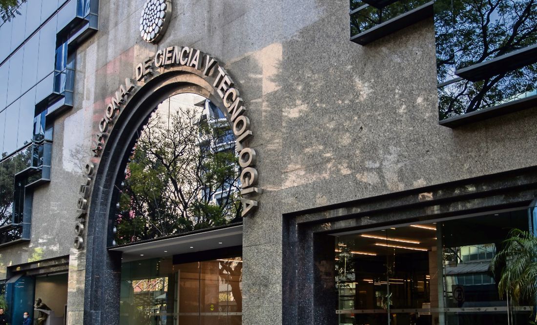 Comunidad científica llama a paro nacional por cambios en Conacyt