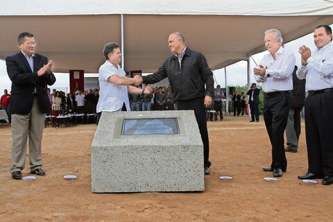 Calzada da luz verde al Vórtice Iteck Park