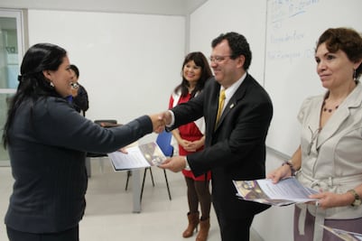 Capacita UAQ a personal en primeros auxilios