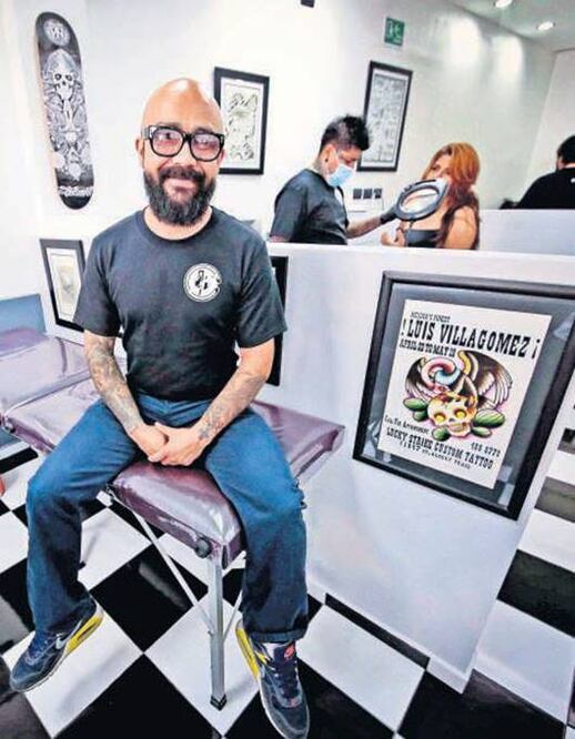 Tatúan gratis por un día en apoyo a asociación 