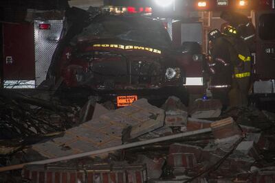 Estable, salud de bombera herida en explosión