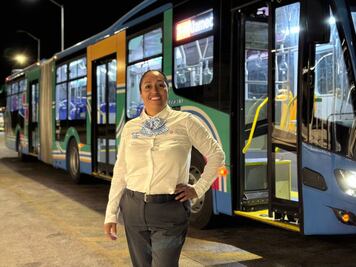 Más de 300 mujeres ya conducen el sistema de transporte Qrobús 