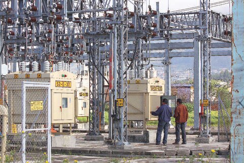 Saldrán de operación ocho centrales