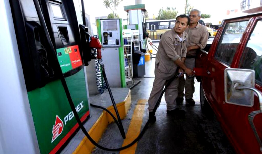 Destina Hacienda 16 mil mdp para "suavizar" gasolinazos
