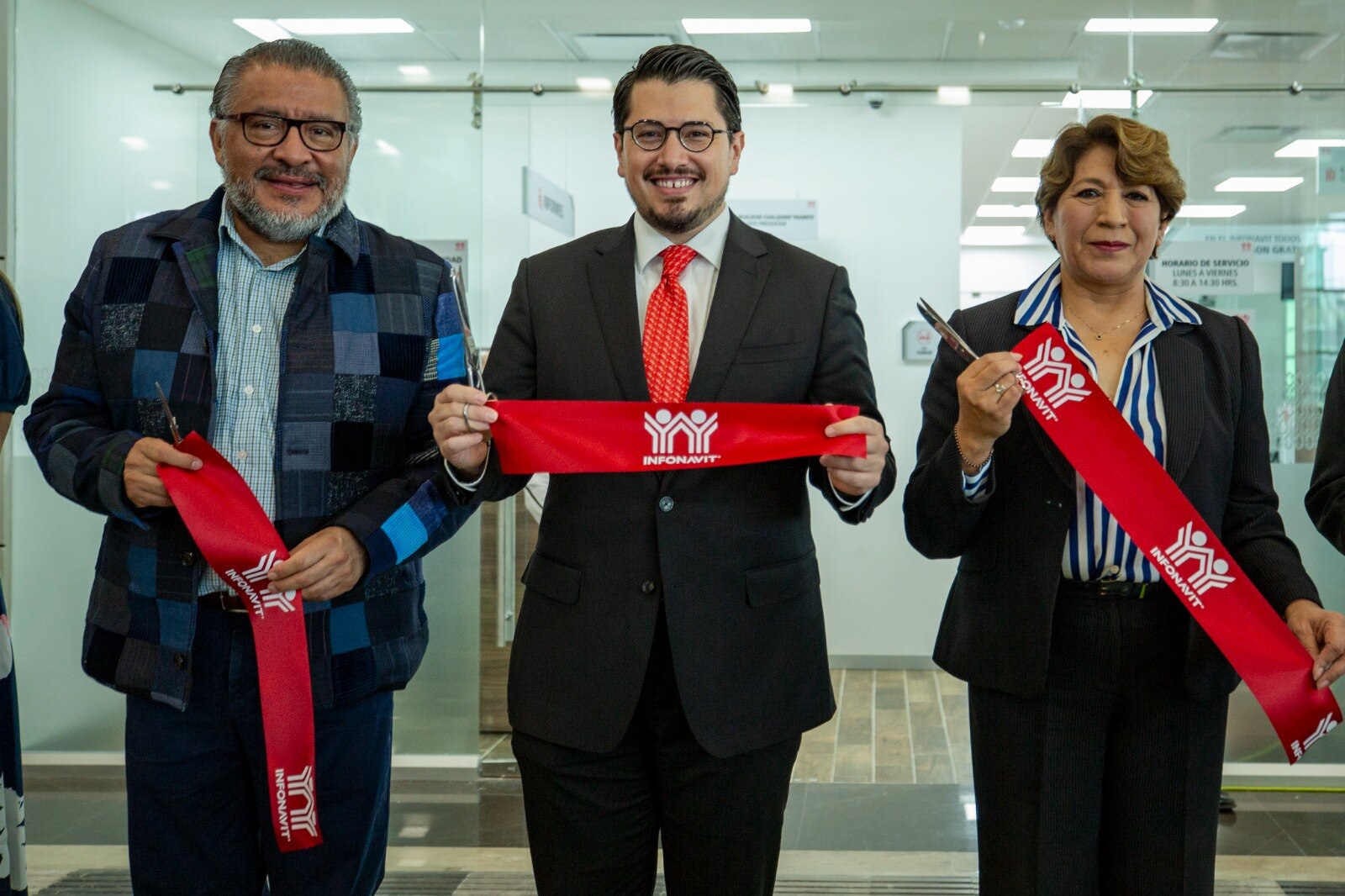 Cambia tu crédito Infonavit a pesos; de no hacerlo, subirá la mensualidad y el saldo