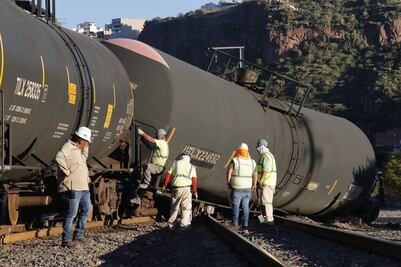 Se descarrila tren en el barrio de Hércules