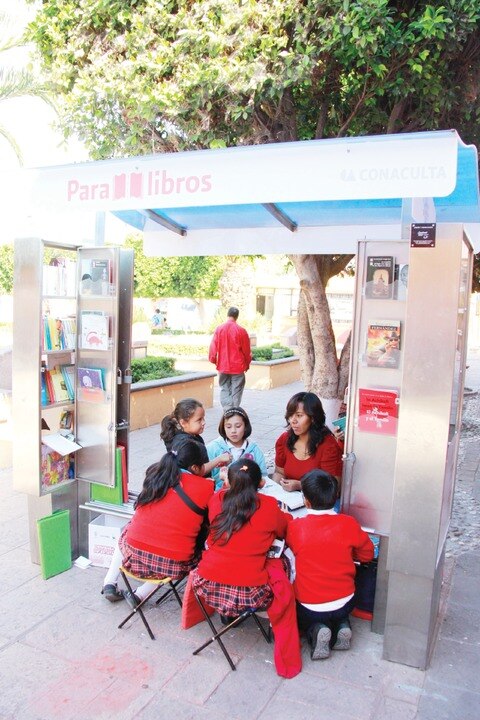Esperan más Paralibros en Querétaro