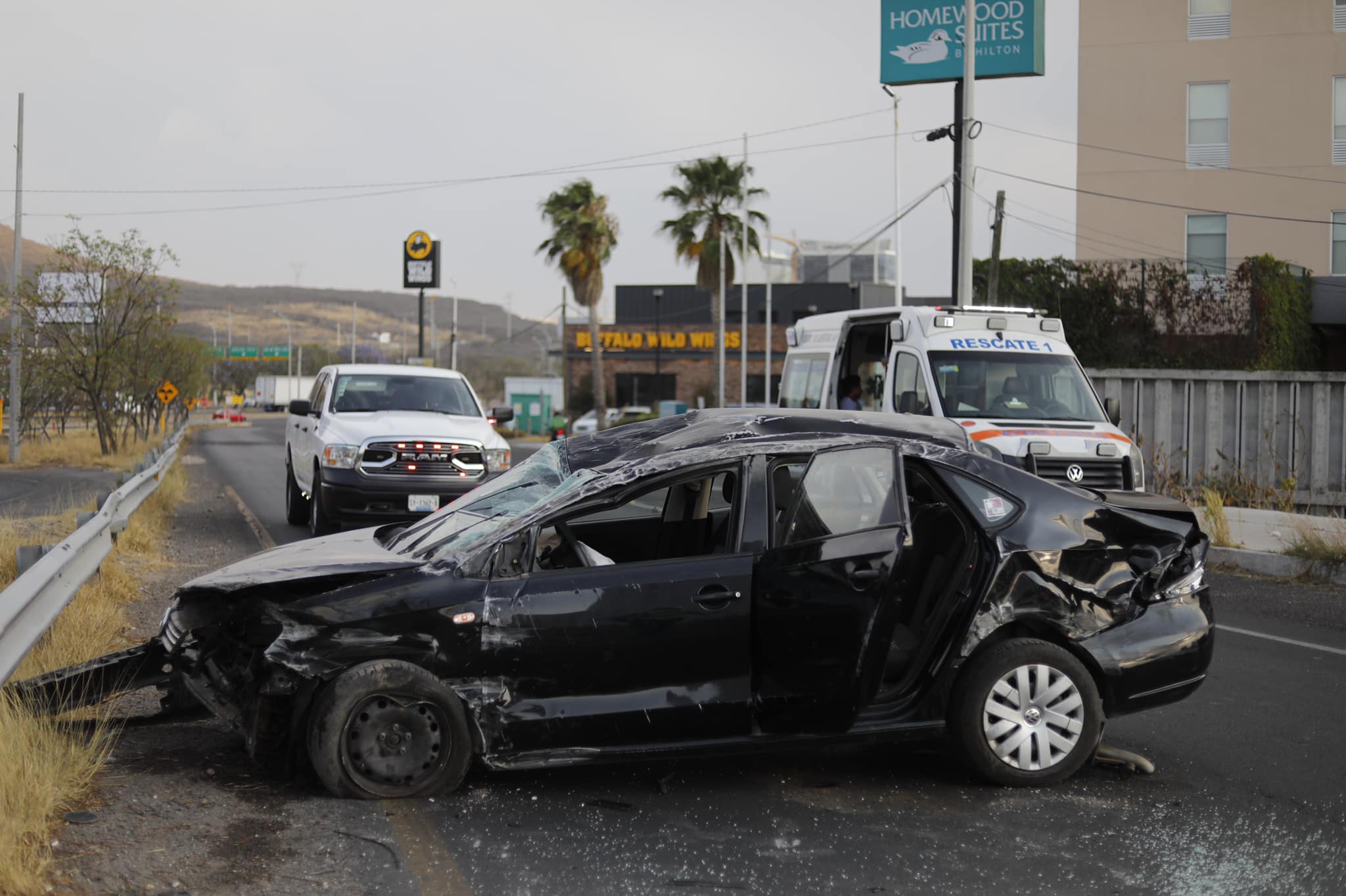 Automovilistas conducen hasta 180 kilómetros por hora en el Fray Junípero Serra