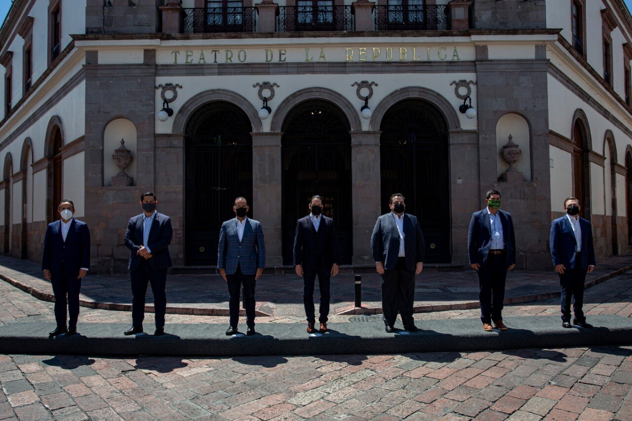 "Para superar el Covid, debemos frenar el autoritarismo"