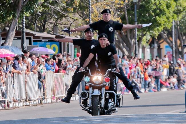 Deportistas retan a las bajas temperaturas