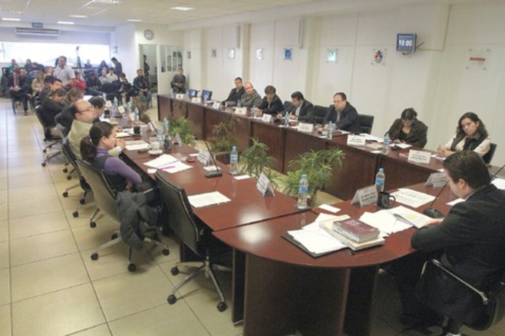 Indagarán a Marcos Aguilar