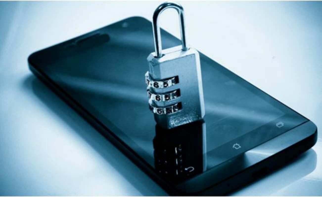 Sigue estos pasos para resguardar tus archivos de cualquier persona que le prestes tu celular