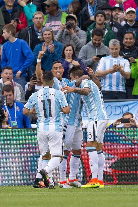 Argentina avanza con paso perfecto