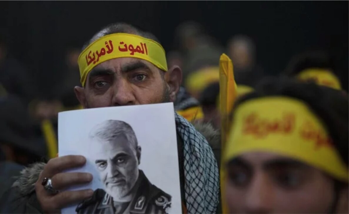 Esto dos días después del asesinato del poderoso general iraní Qasem Soleimani en un ataque estadounidense (Foto: AP)
