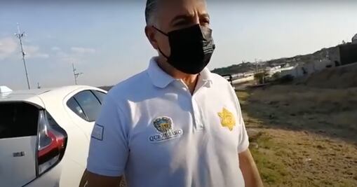 Sujeto roba una patrulla en Querétaro, huye y choca; hay una persona fallecida