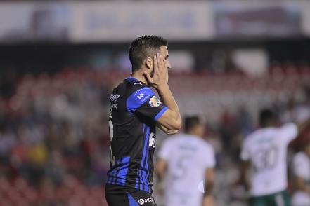 Gallos Blancos va en picada
