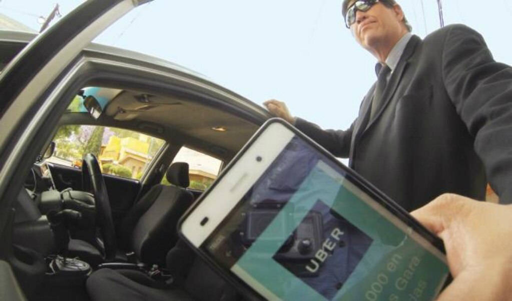 Coparmex: Uber debe cumplir con la ley