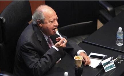 Denuncian a Carlos Romero Deschamps por robo de combustible