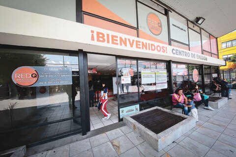 Amagan con revocar contrato a empresa