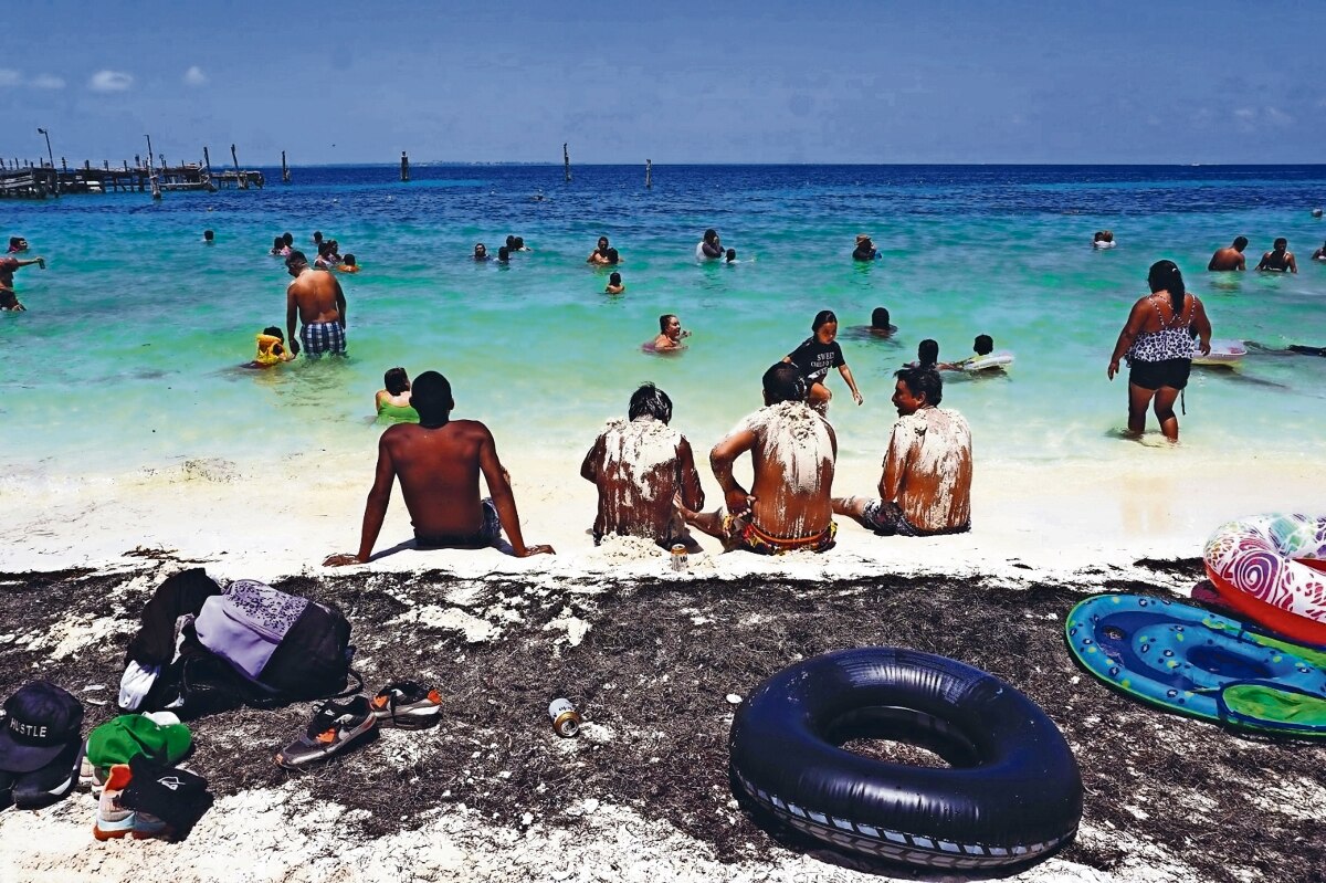 Queretanos reanudan los viajes de placer a las playas