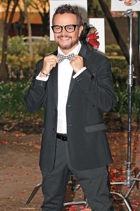  Tengan hijos, sugiere Syntek a los artistas