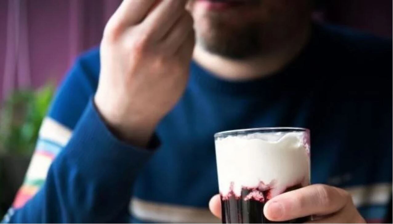 Comer yogur puede disminuir el riesgo de cáncer de intestino