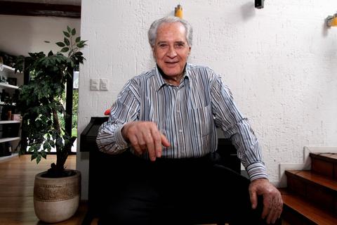 Rogelio Guerra lucha por su vida