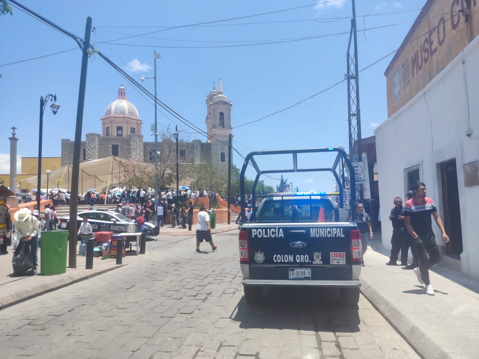 Intentan linchar a funcionario de Colón; le rociaron gasolina