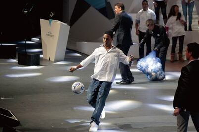 Externa humildad, timidez... y alegría