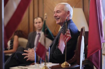 Se reúne FDS con su homólogo de Arkansas