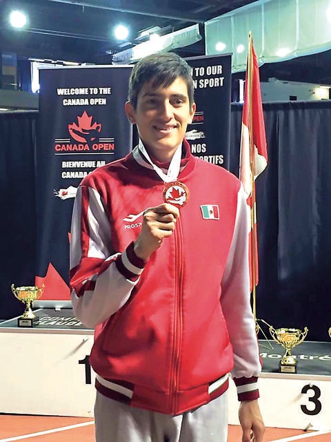 Saúl Gutiérrez sube al podio en Canadá