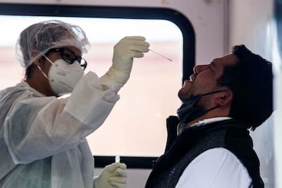 La mitad de los casos sospechosos de Covid-19 son positivos en Querétaro