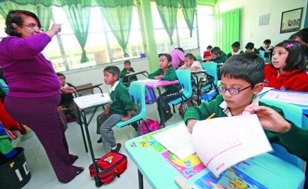 Regresan a clases más de 25 millones de estudiantes este lunes