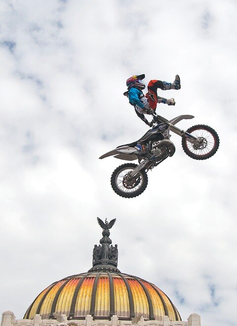 Ruiz prepara truco en los ‘X Fighters’
